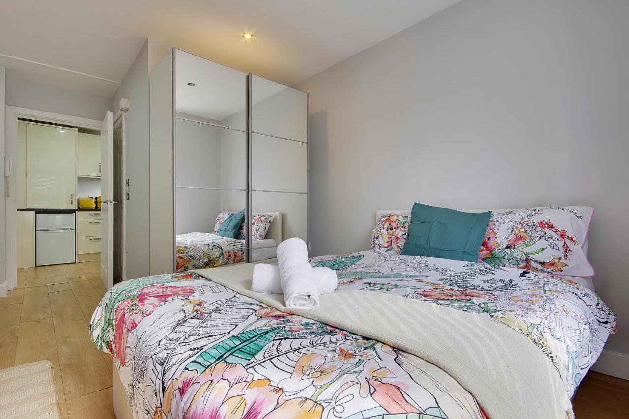 Turay Court Holiday Apartments Bournemouth Dış mekan fotoğraf