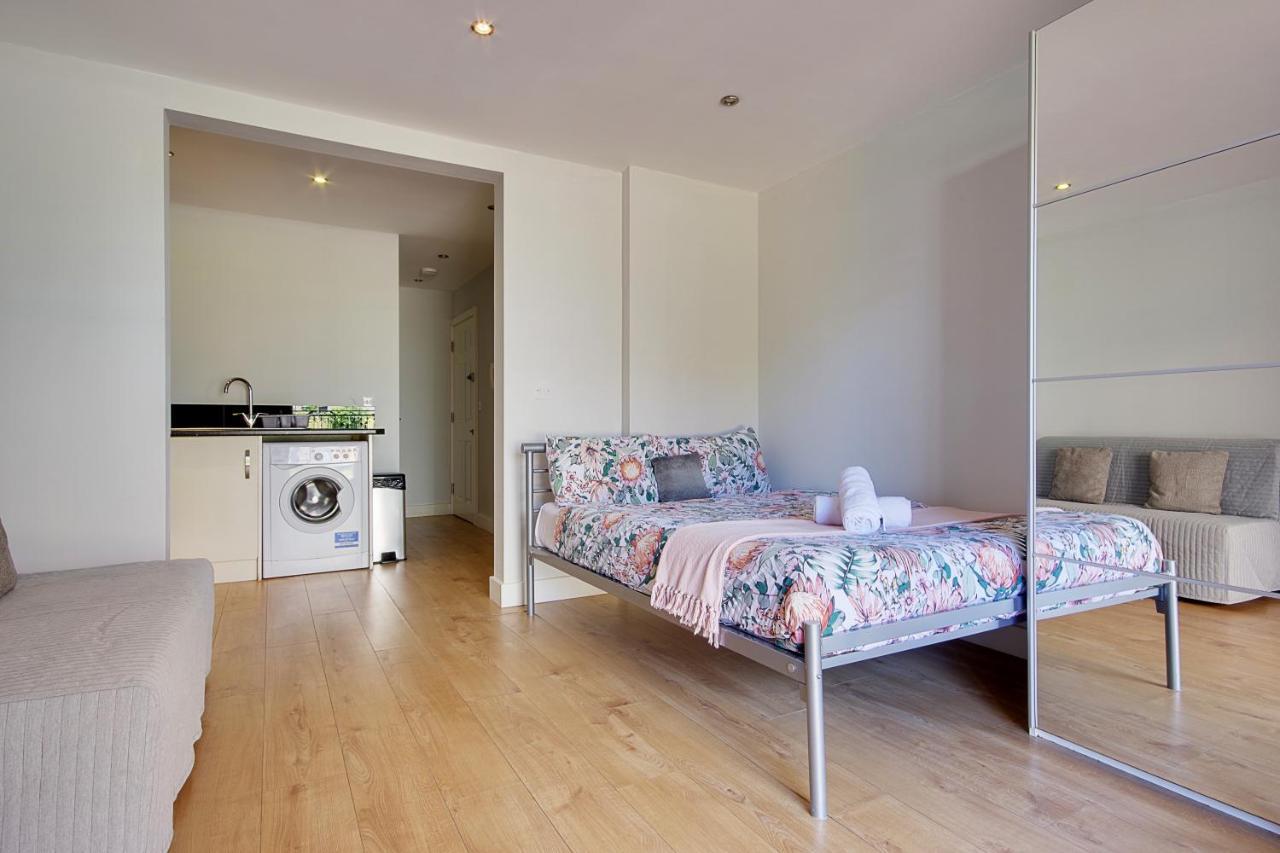 Turay Court Holiday Apartments Bournemouth Dış mekan fotoğraf