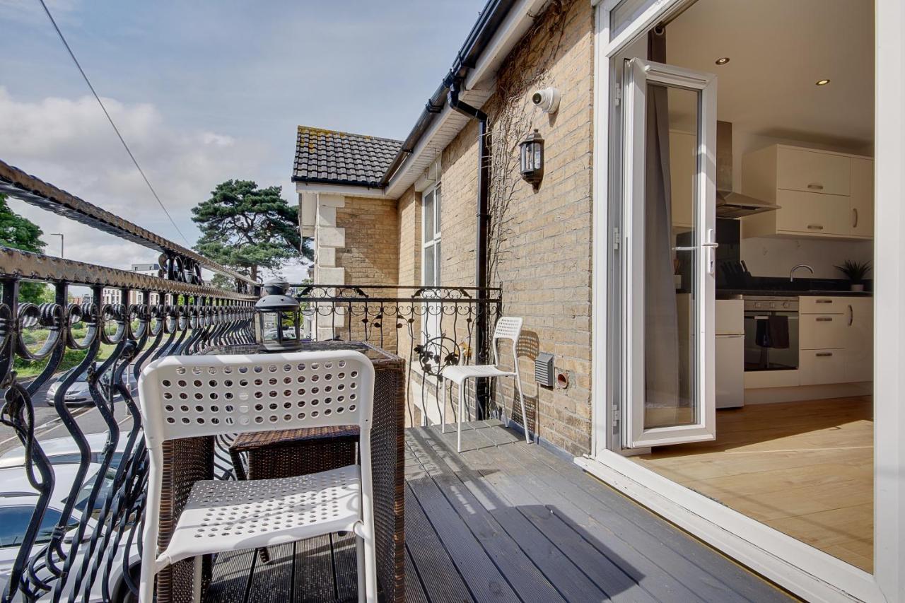 Turay Court Holiday Apartments Bournemouth Dış mekan fotoğraf
